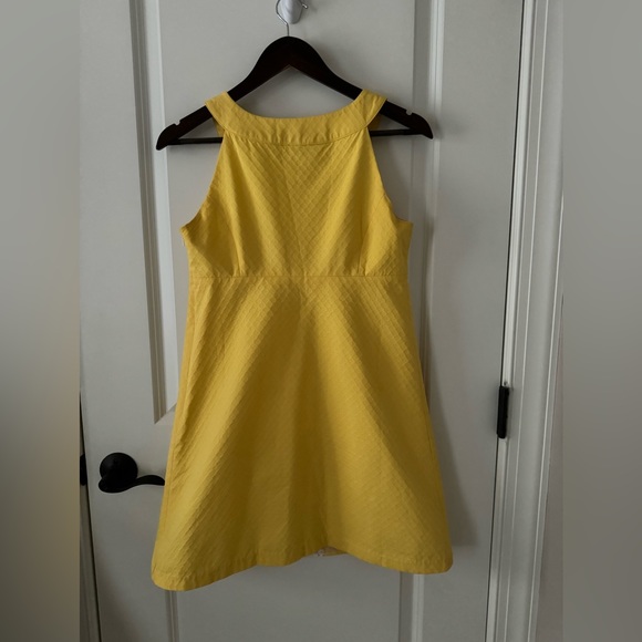 Yellow Lilly Pulitzer Shift Dress Size 4 - Picture 2 of 4